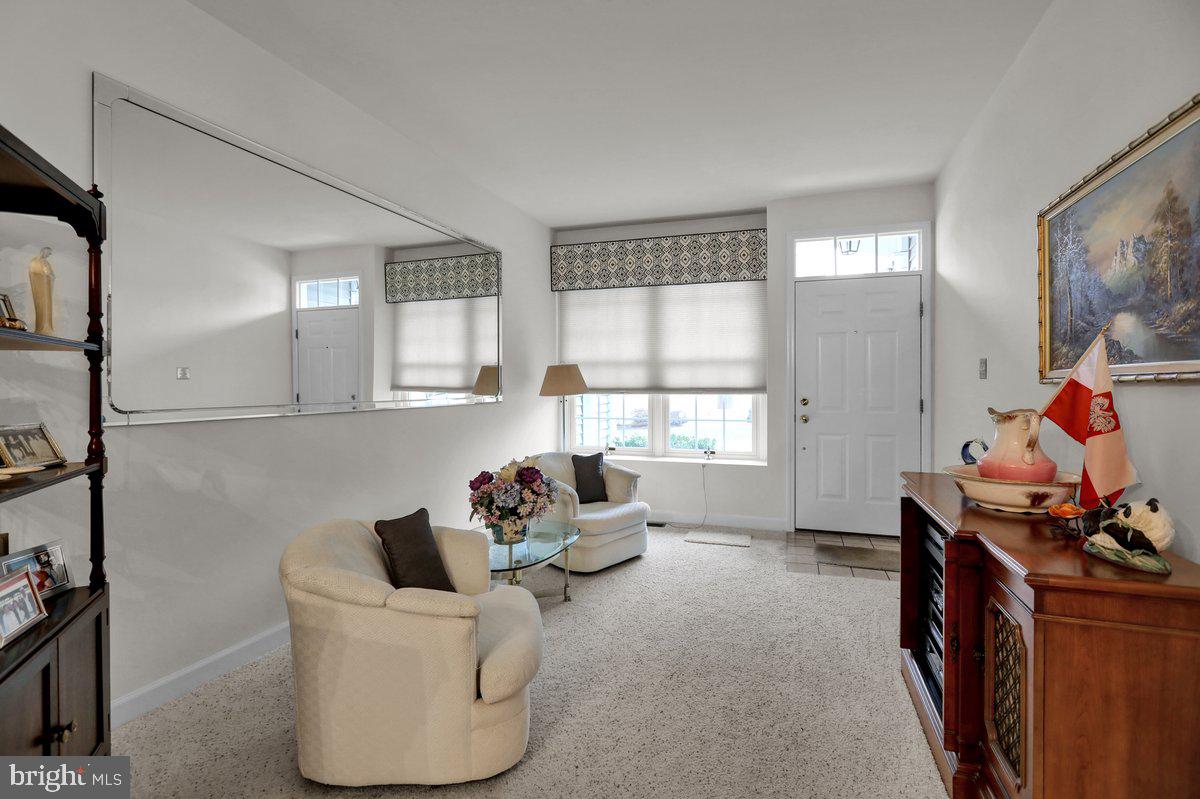 2 Wyomissing Ct