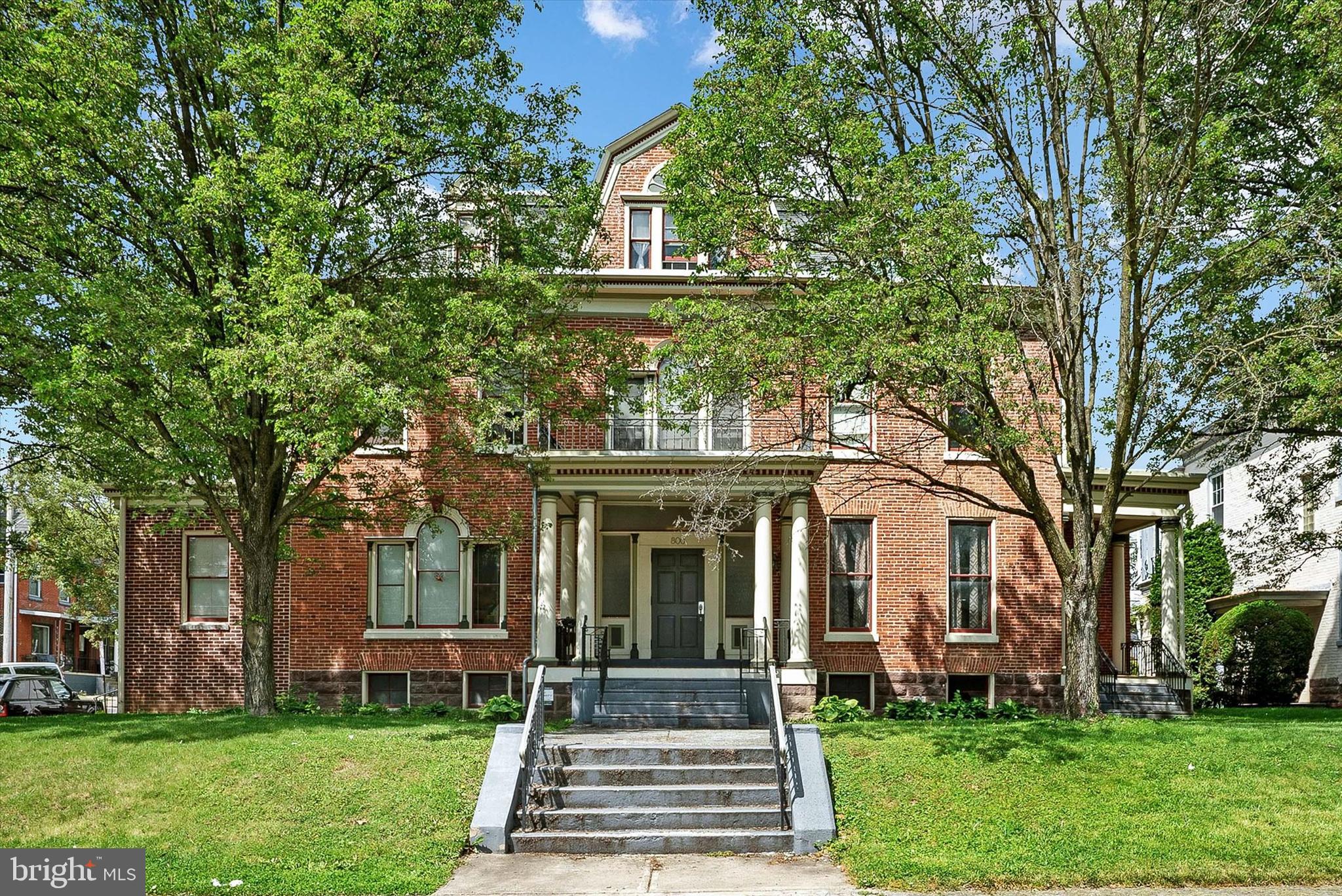800 N 5th St