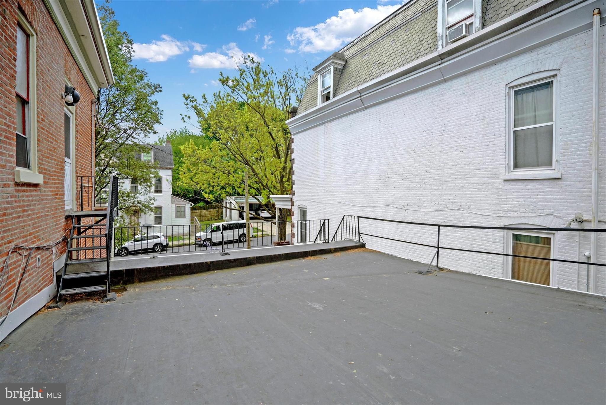 800 N 5th St