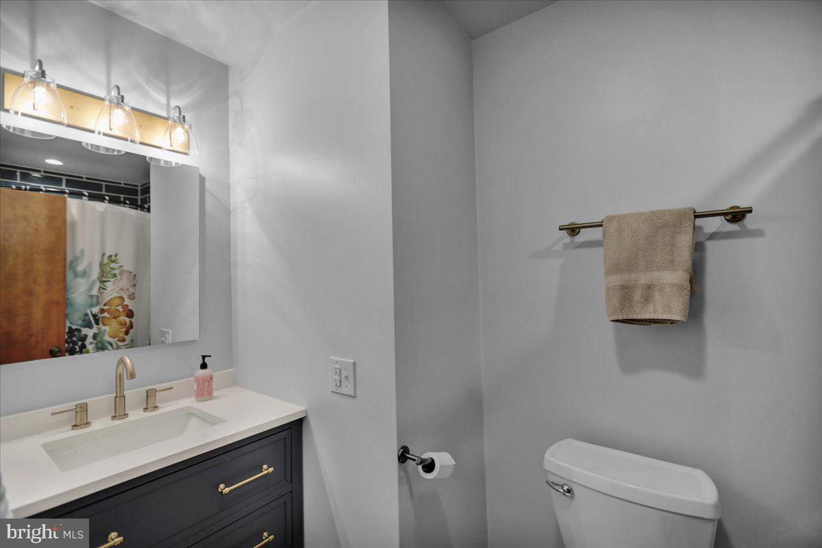 501 Edison Ct