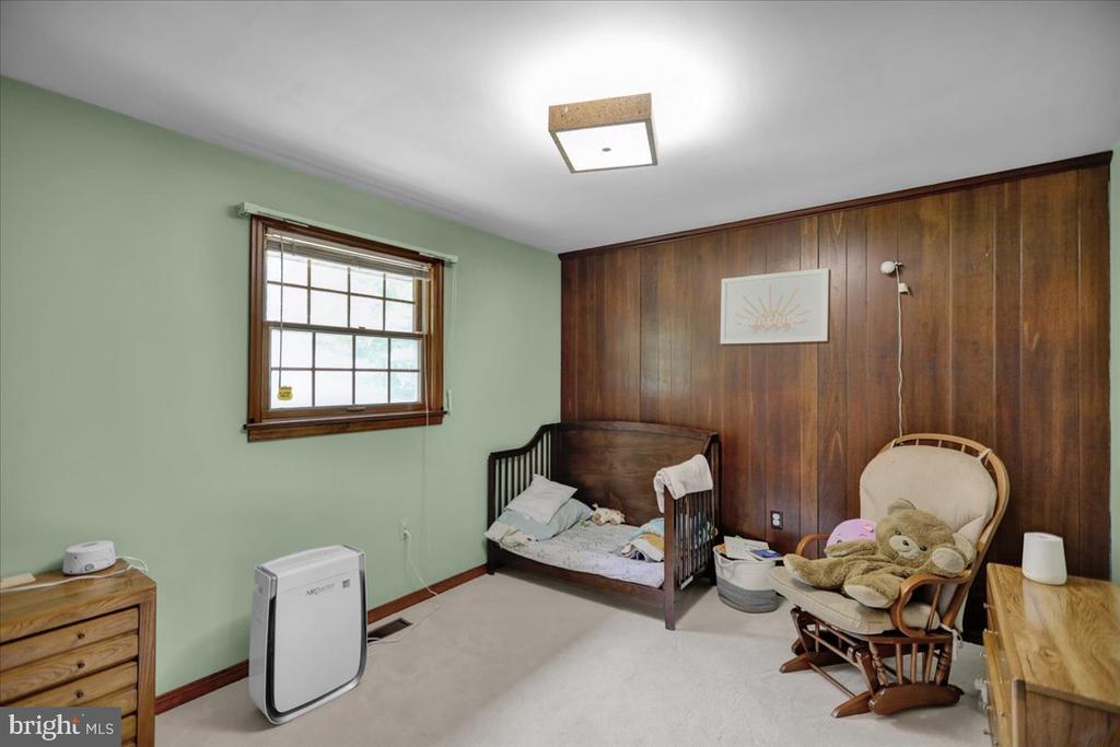 501 Edison Ct