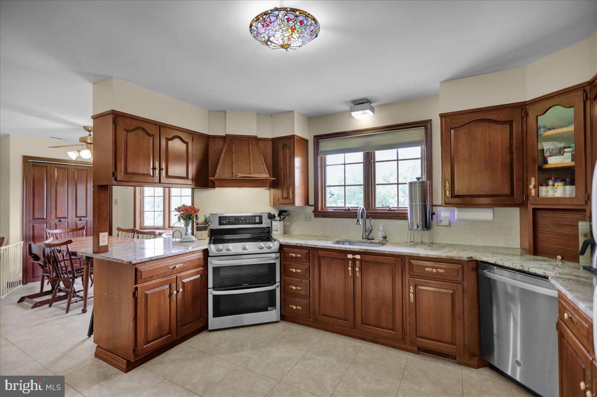 501 Edison Ct