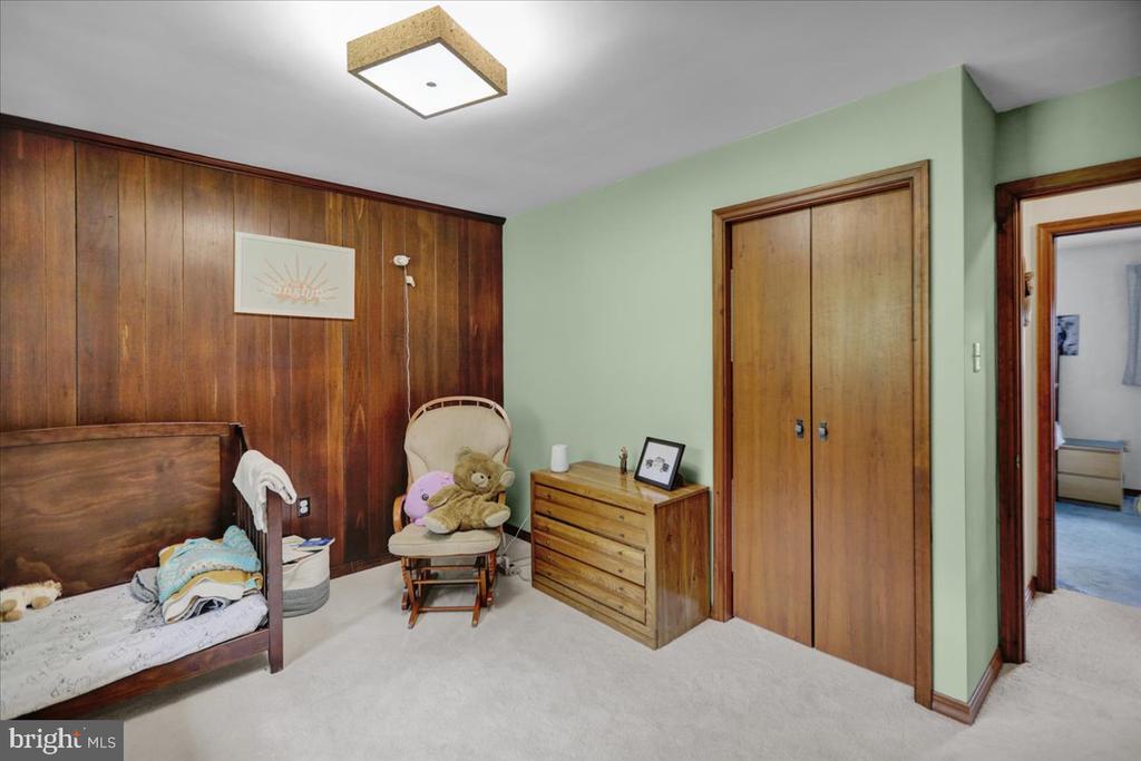 501 Edison Ct