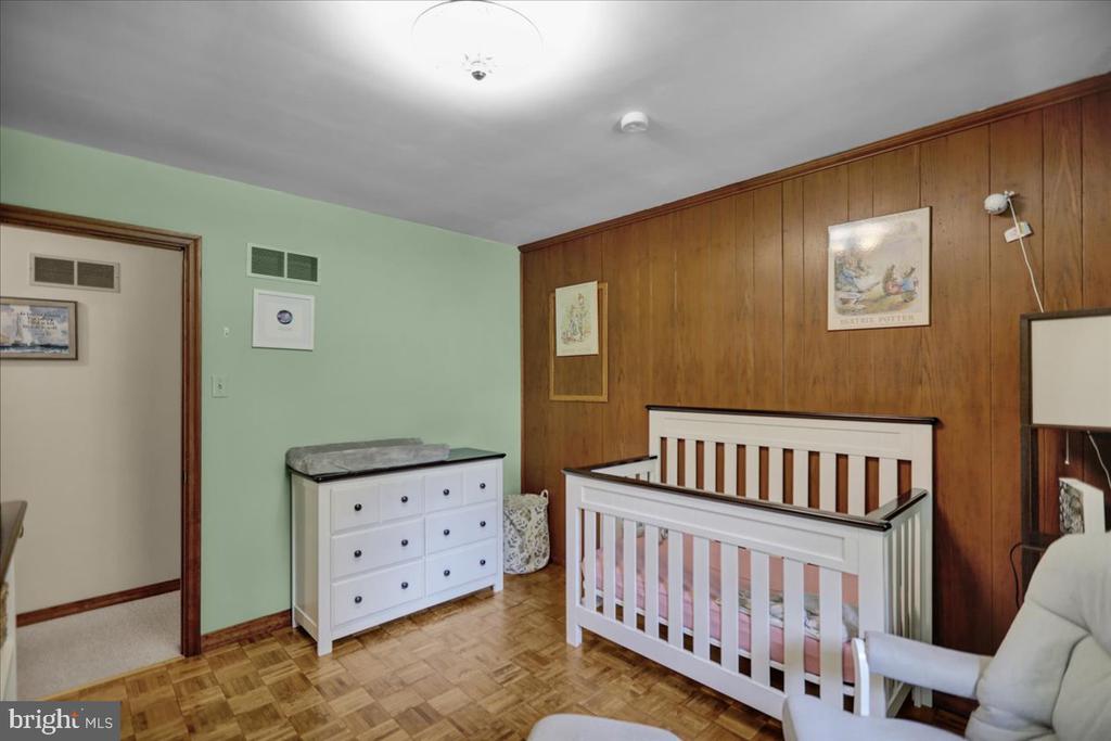 501 Edison Ct