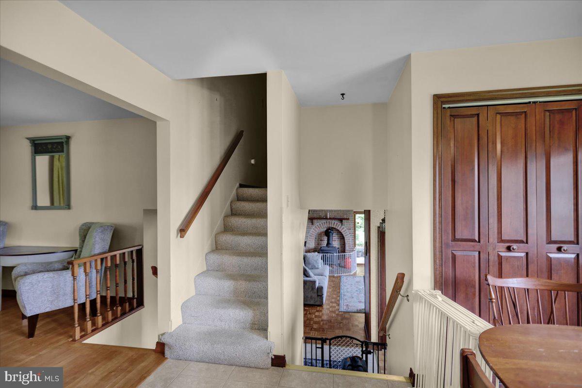 501 Edison Ct