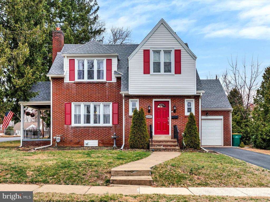 2461 Garfield Ave