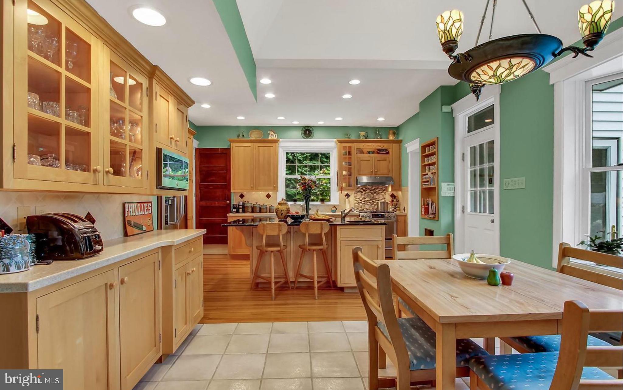 22 WYOMISSING BOULEVARD