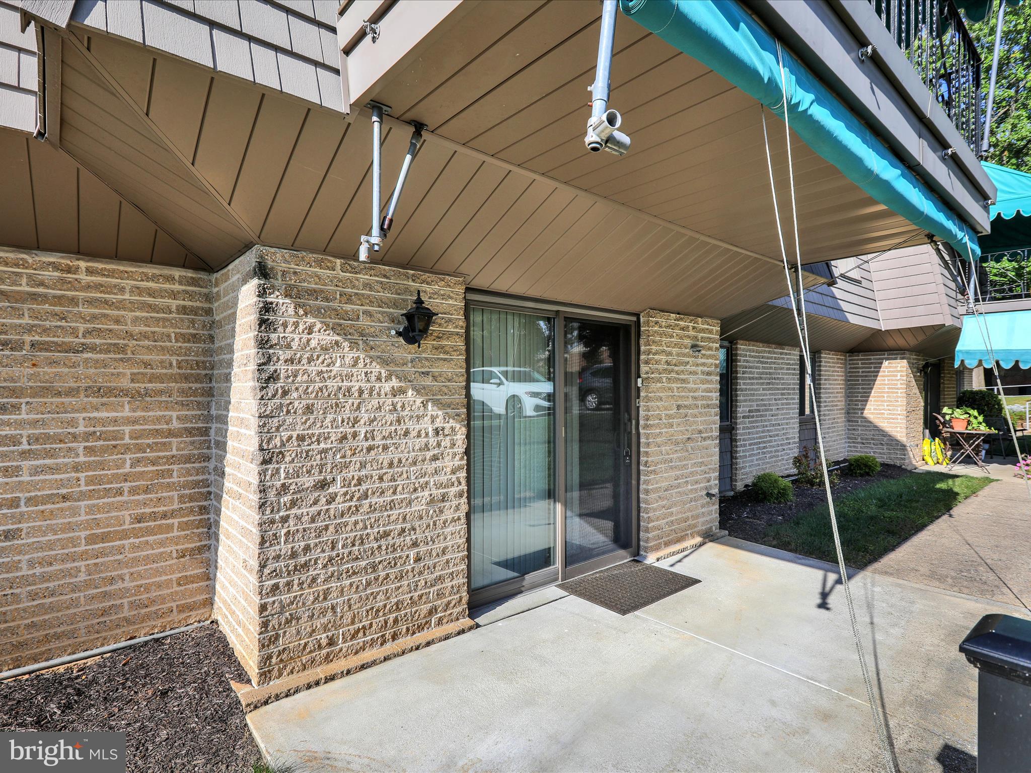 1801 CAMBRIDGE AVENUE B4