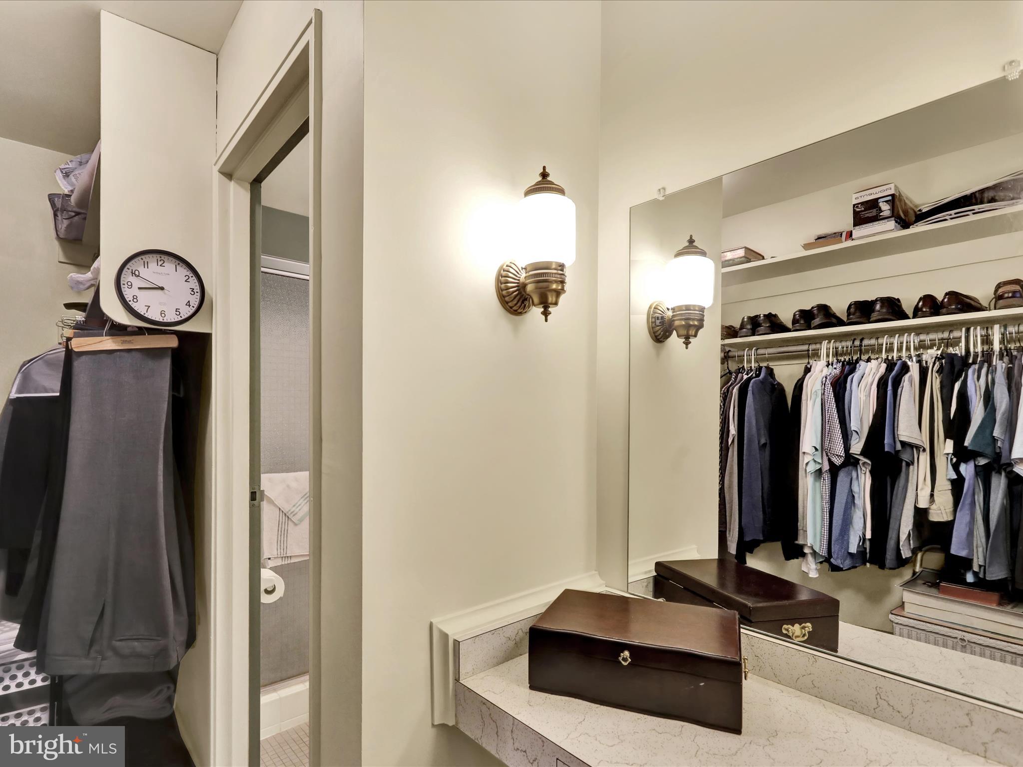 1801 CAMBRIDGE AVENUE B4