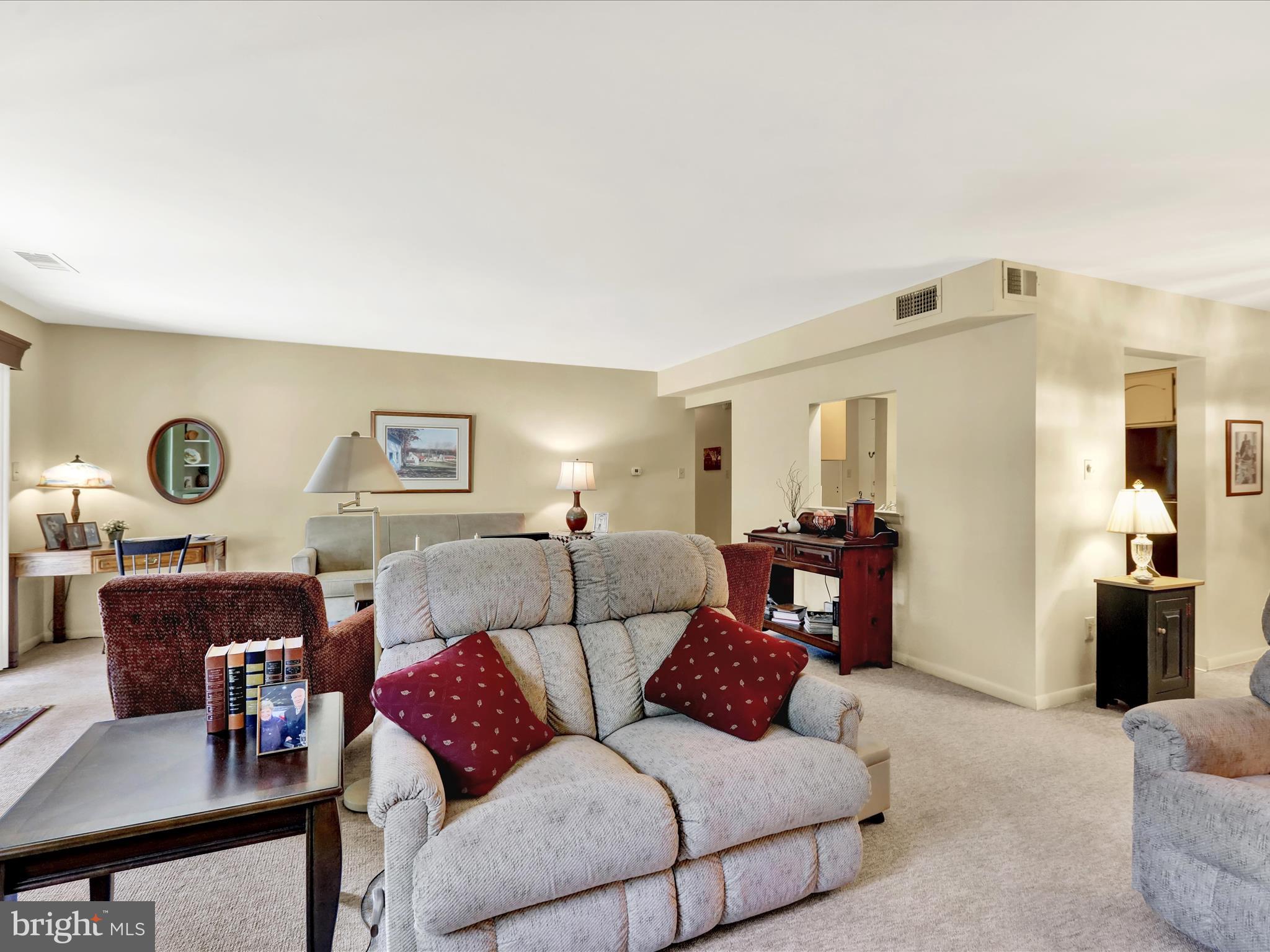 1801 CAMBRIDGE AVENUE B4