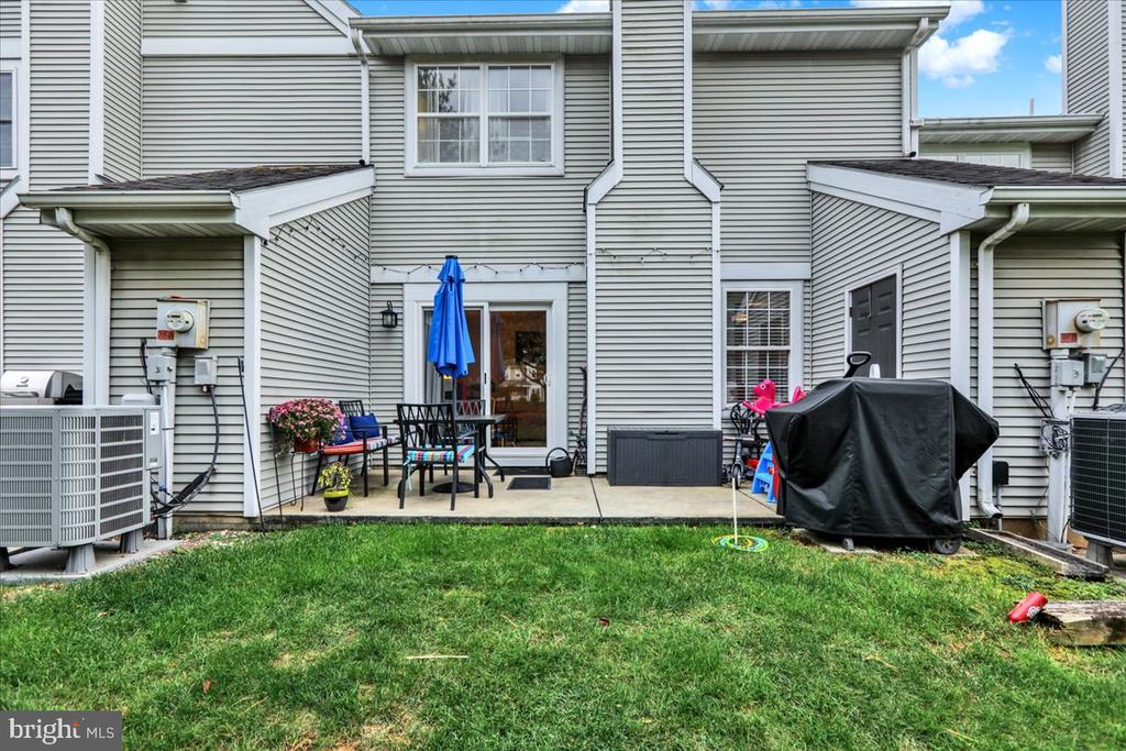 120 LAUREL COURT