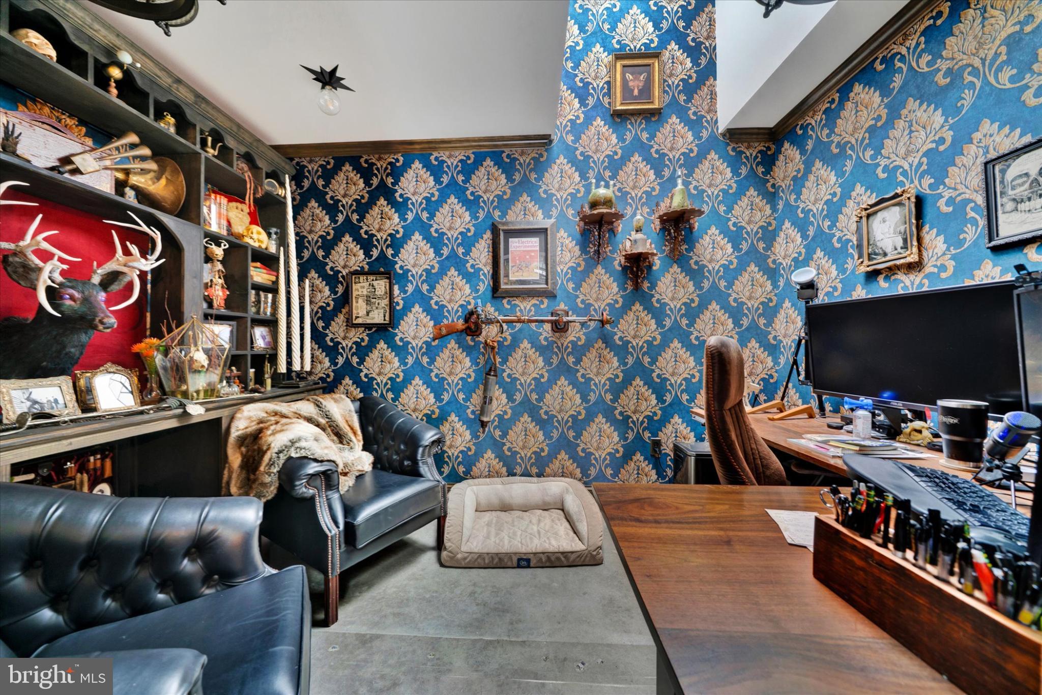215 S 5TH AVENUE