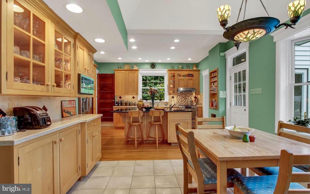 22 WYOMISSING