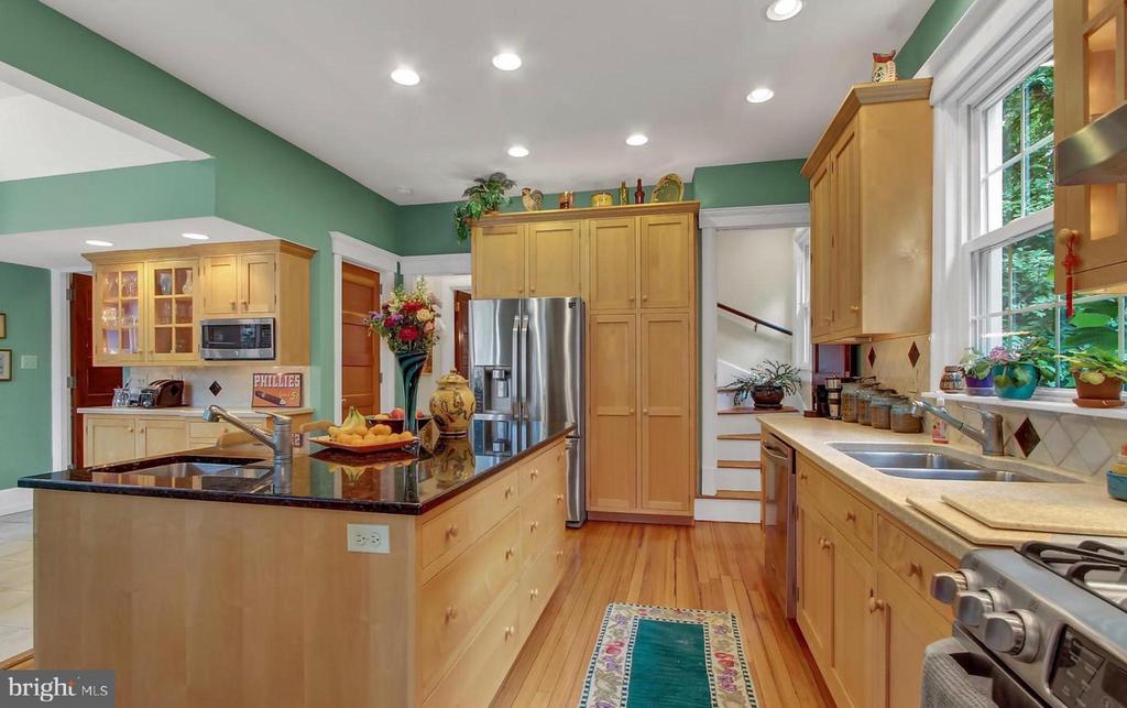 22 WYOMISSING