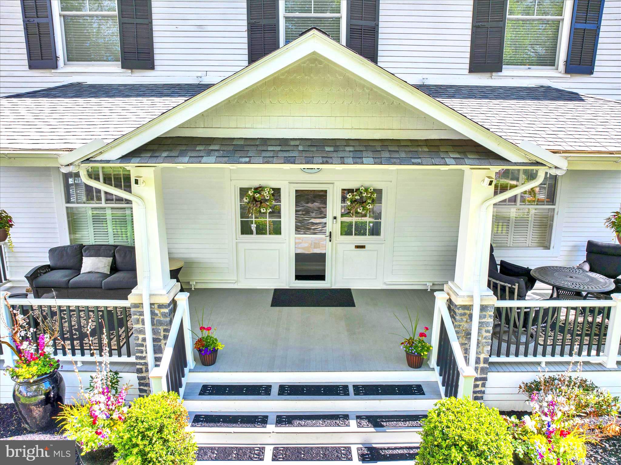 1240 DAUPHIN AVENUE