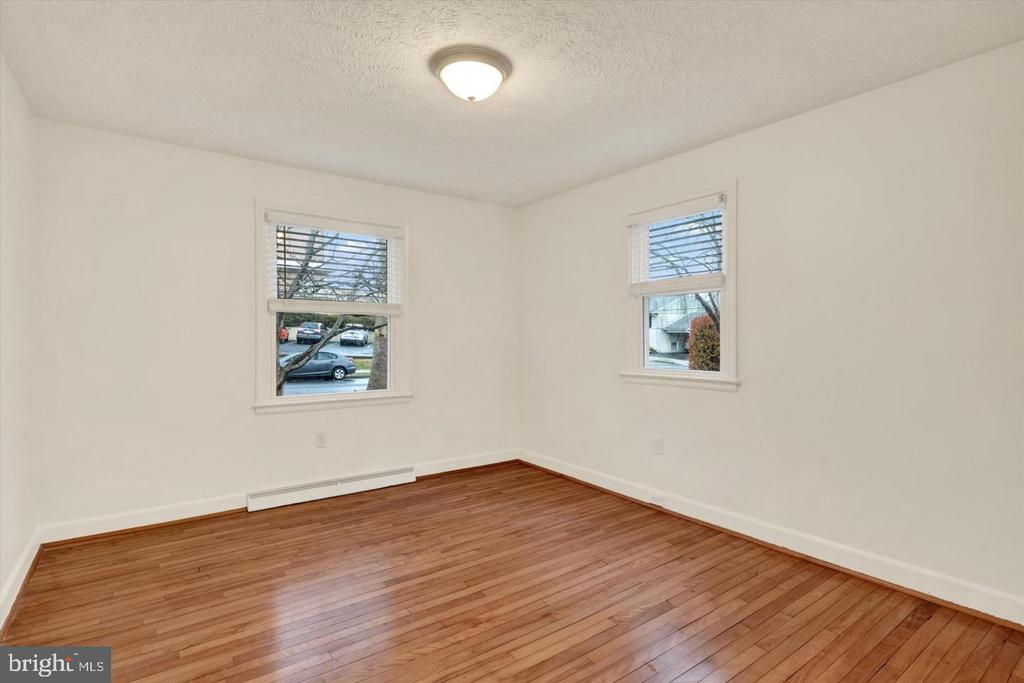 404 SPRUCE STREET