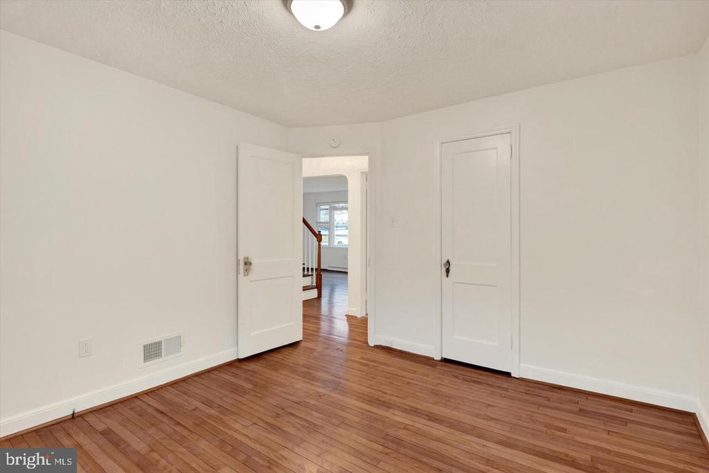 404 SPRUCE STREET