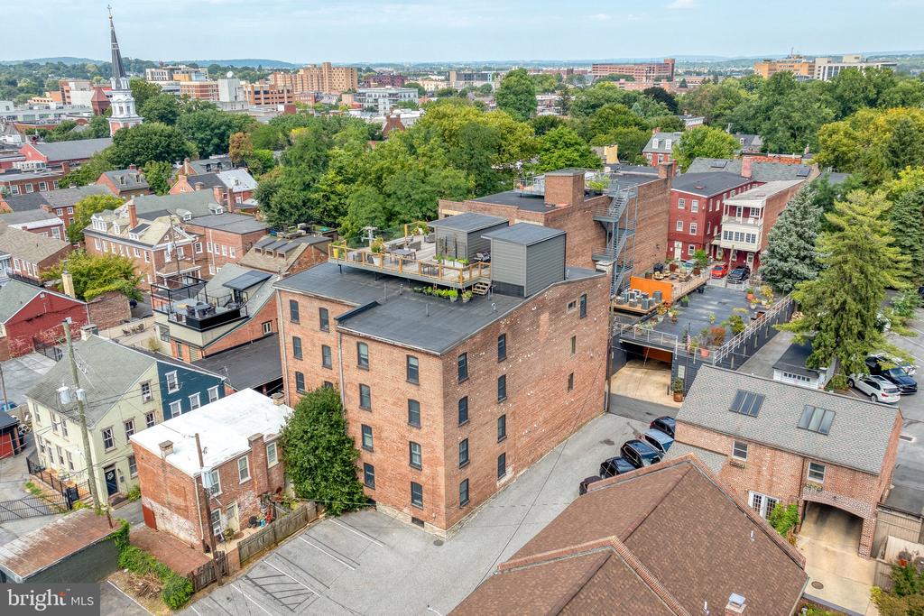 228 E Grant St #2b