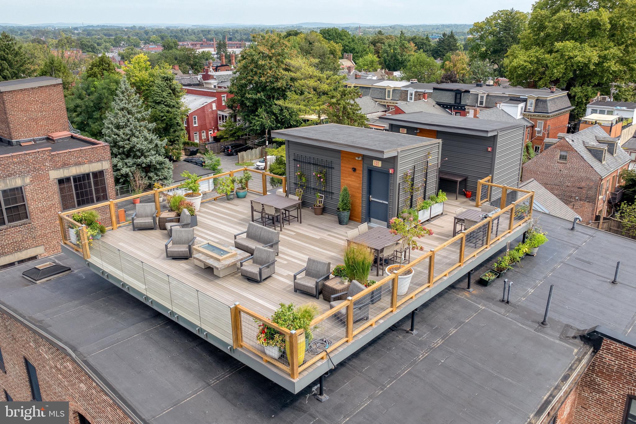 228 E Grant St #2b
