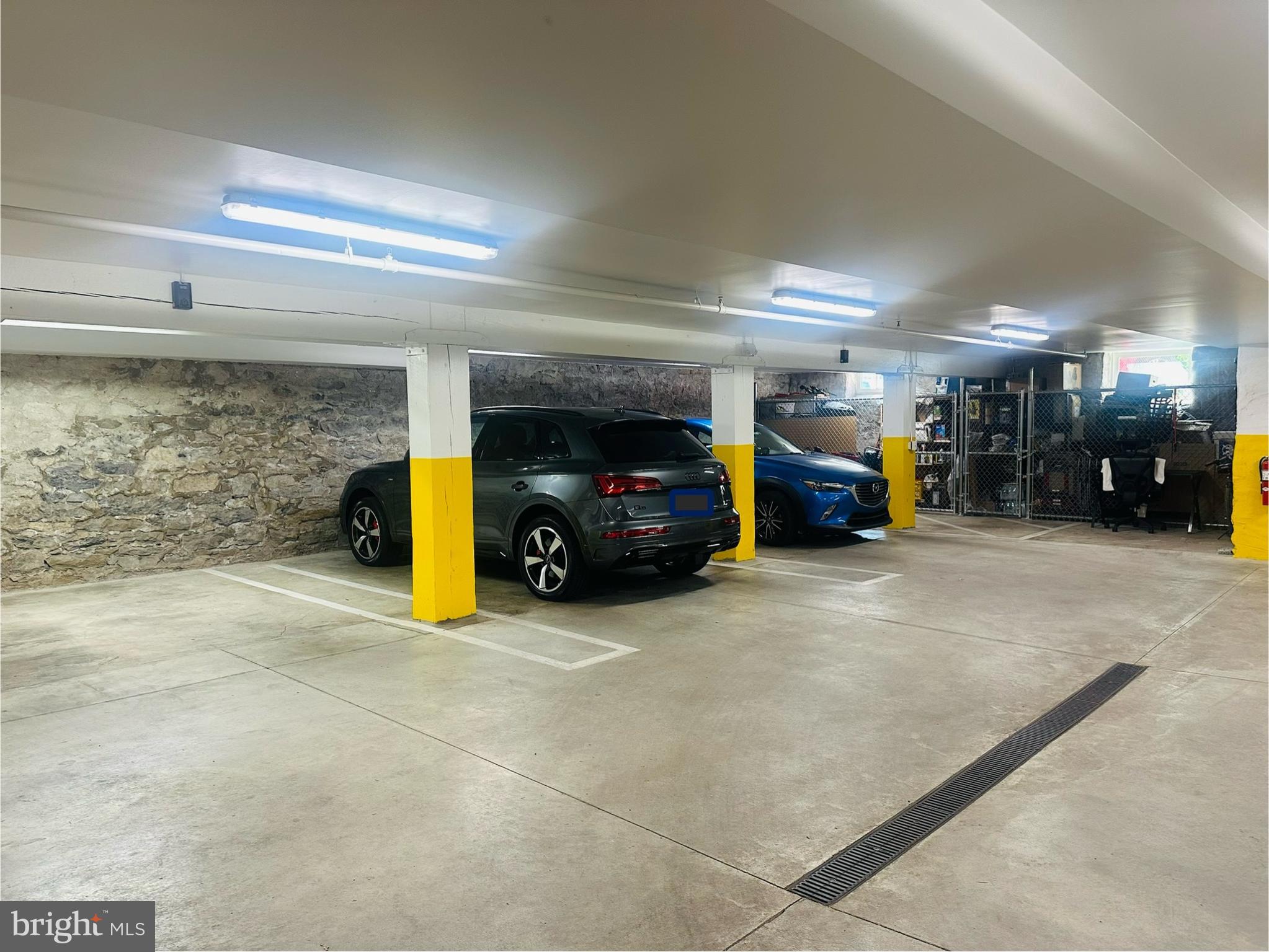 228 E Grant St #2b