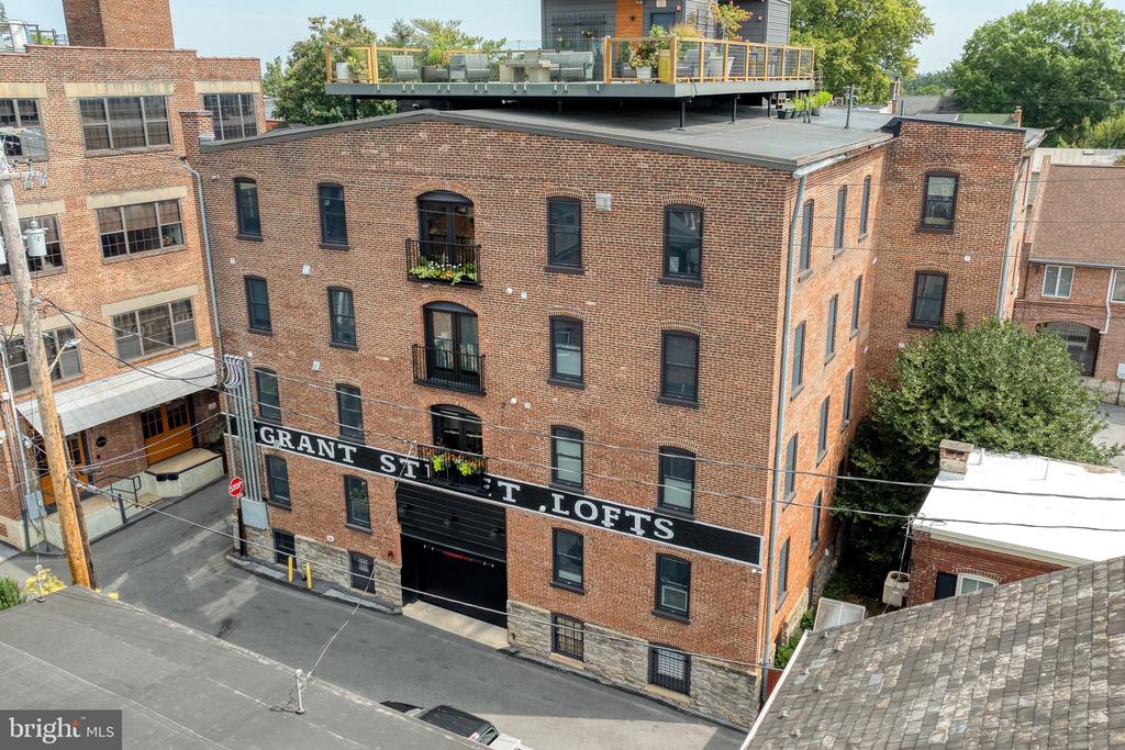 228 E Grant St #2b