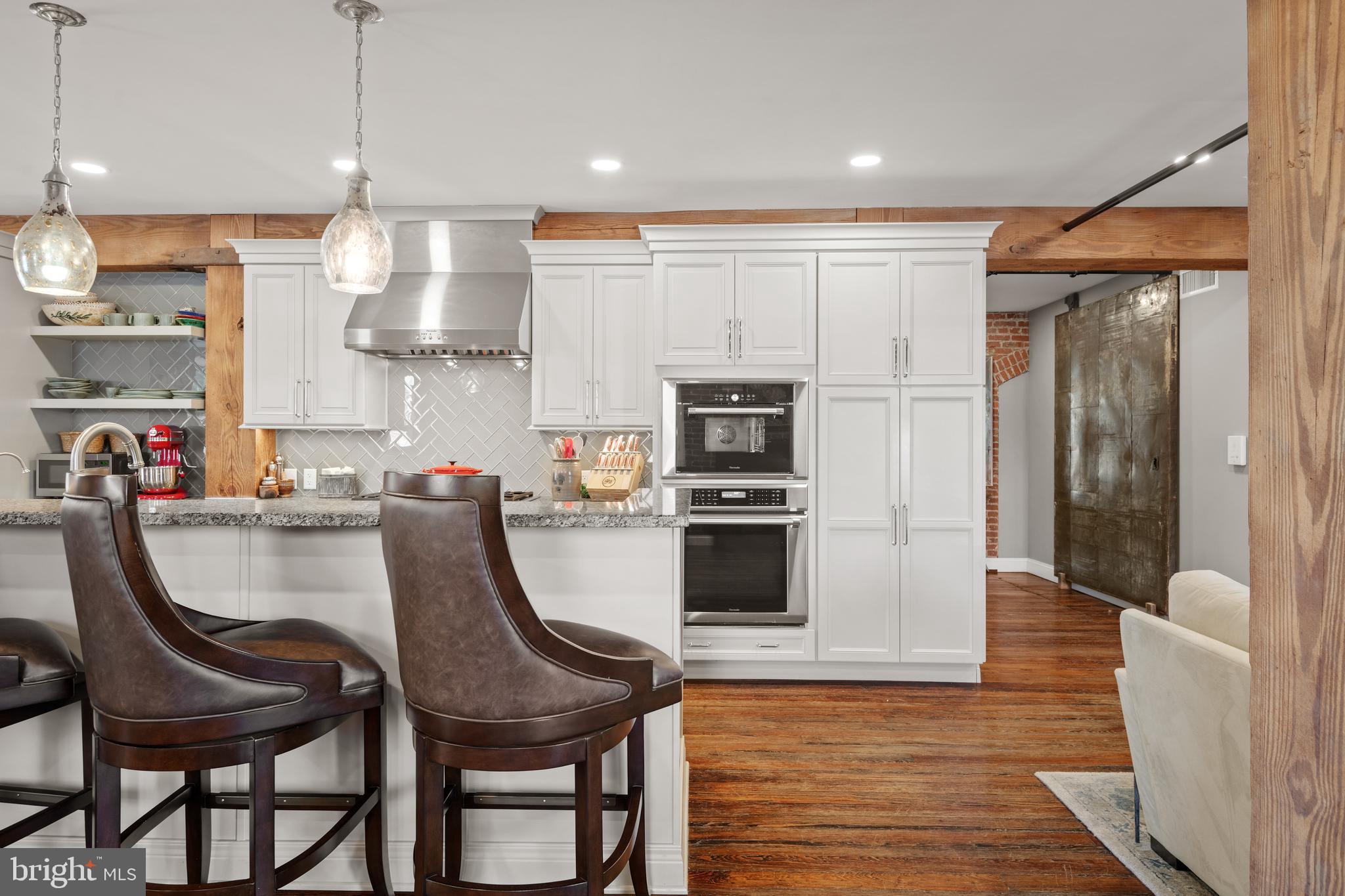 228 E Grant St #2b