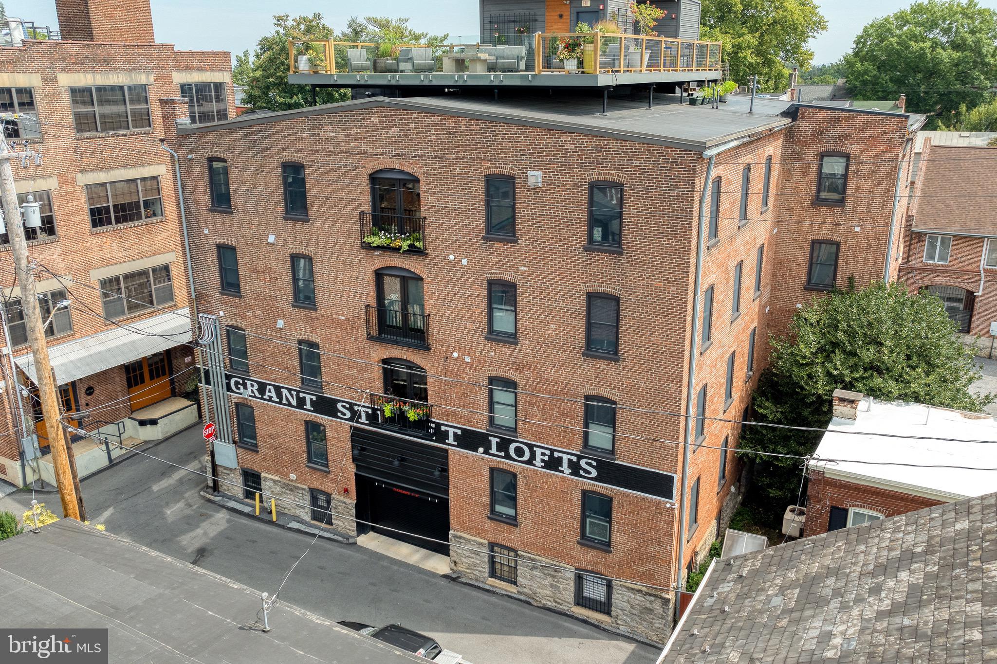 228 E Grant St #2b