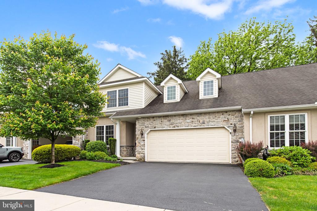 1816 WINDSONG LANE