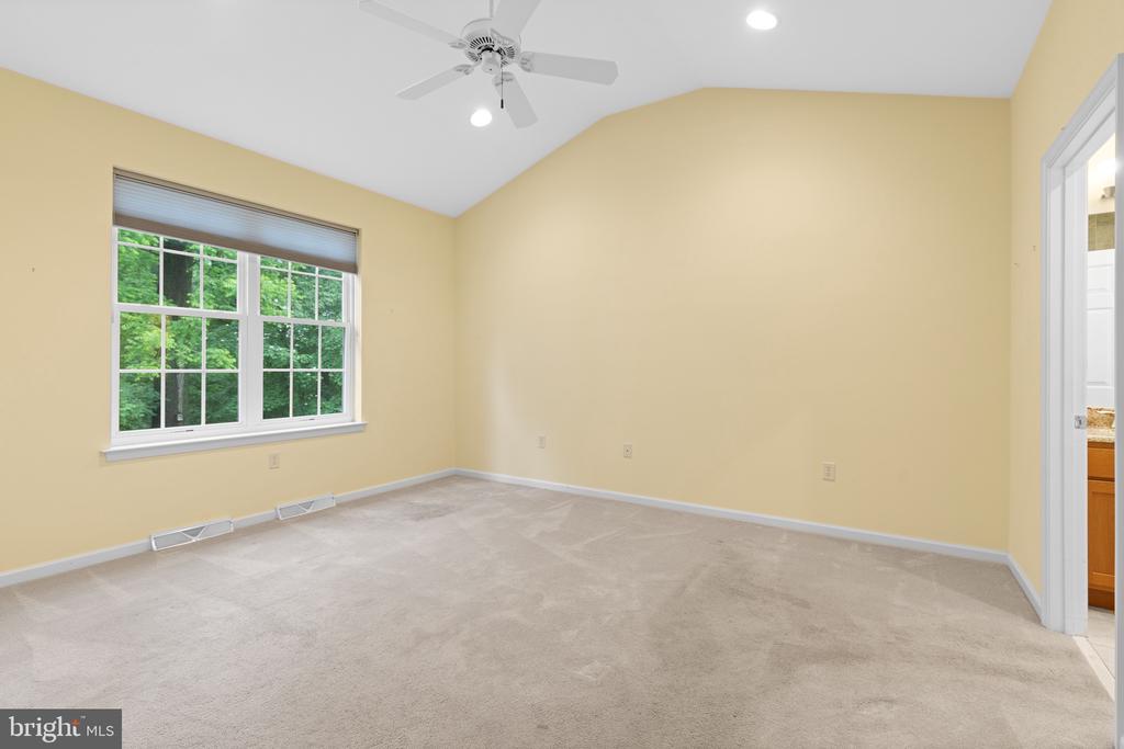 1816 WINDSONG LANE
