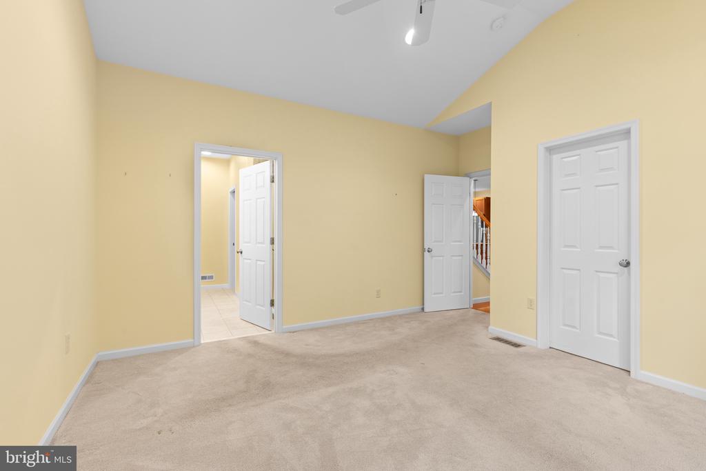 1816 WINDSONG LANE