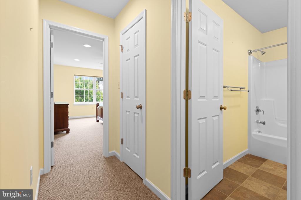 1816 WINDSONG LANE