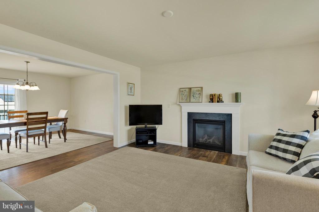 413 DARLINGTON COURT