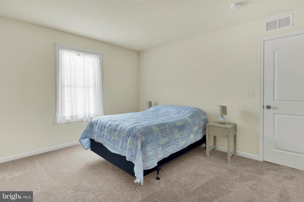 413 DARLINGTON COURT