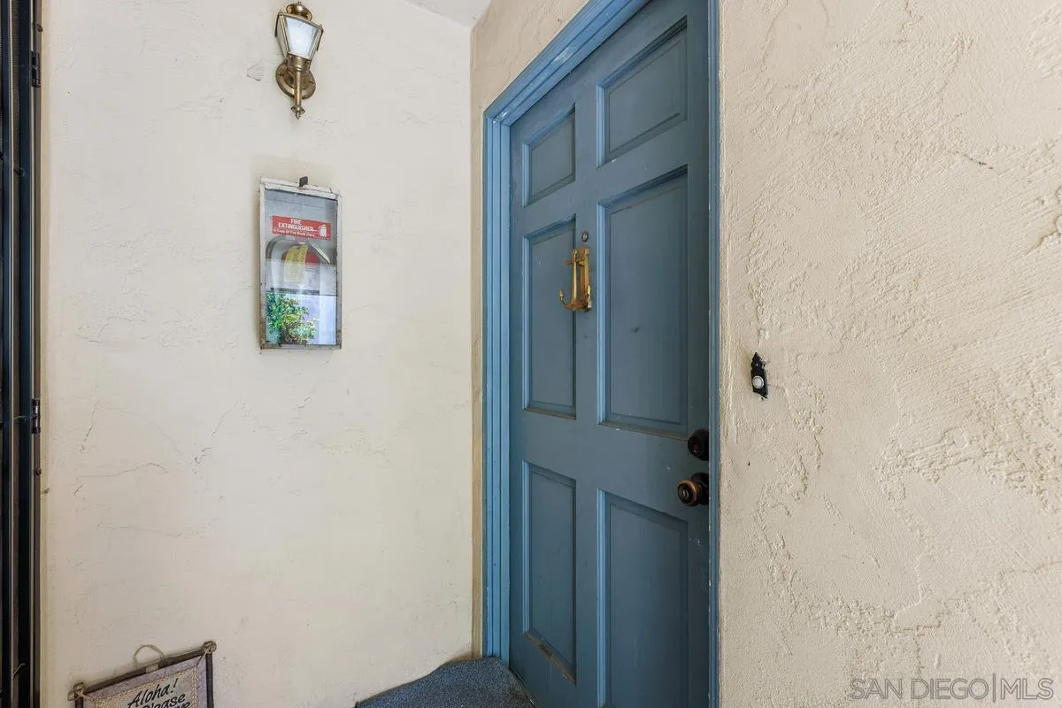 4800 Williamsburg Ln Unit: 223