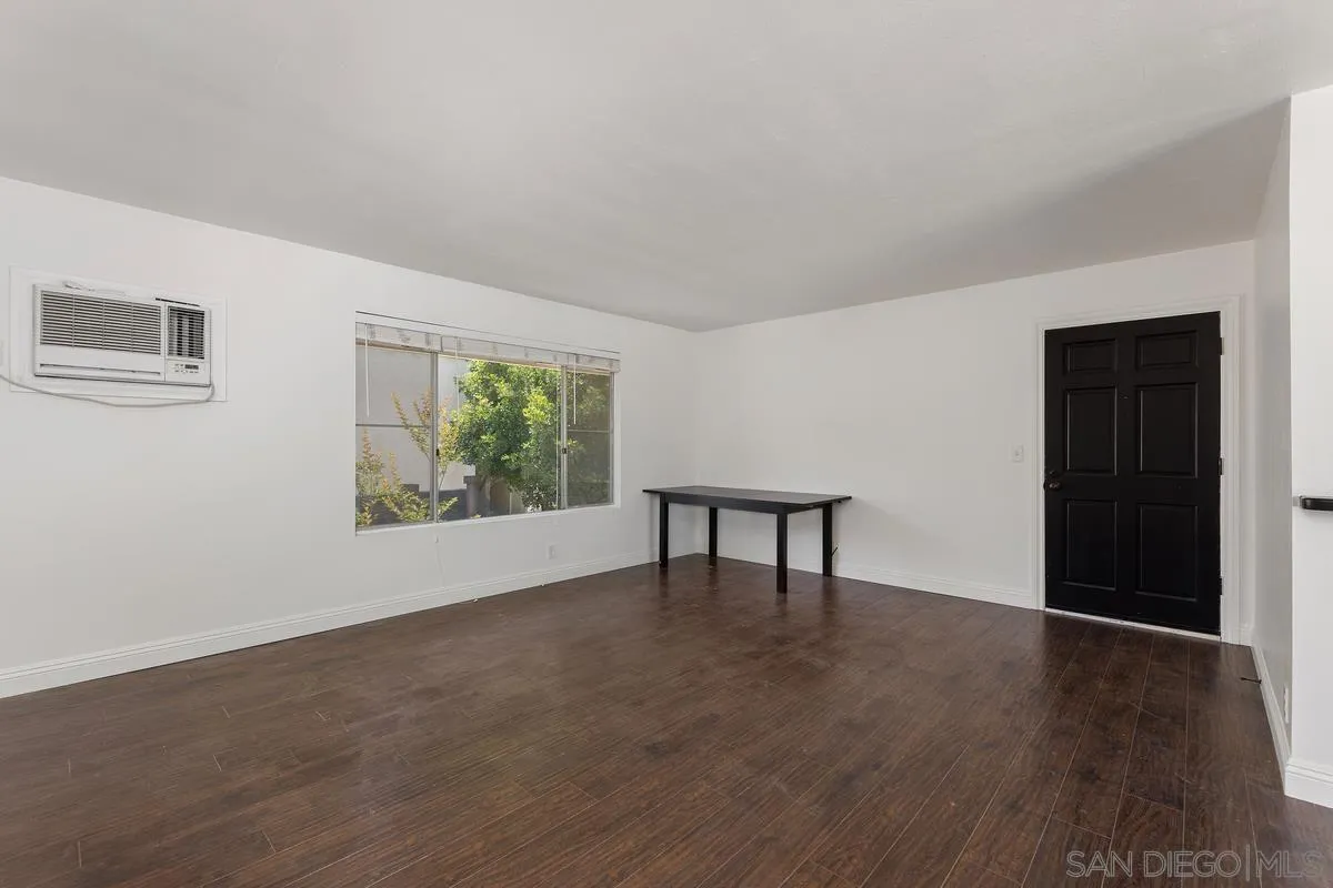 4800 Williamsburg Ln Unit: 223