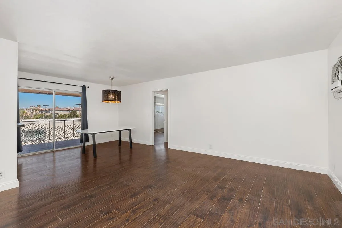 4800 Williamsburg Ln Unit: 223
