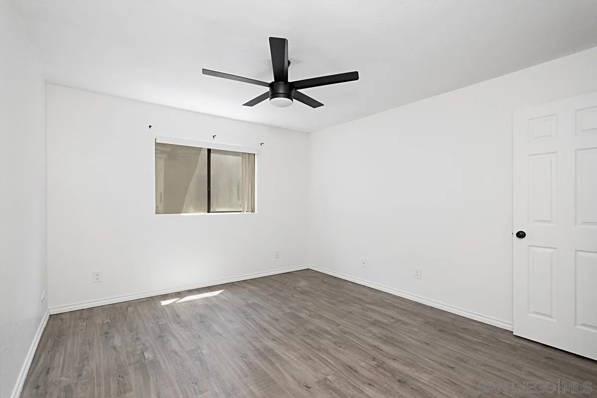 1257 E Grand Ave Unit: F