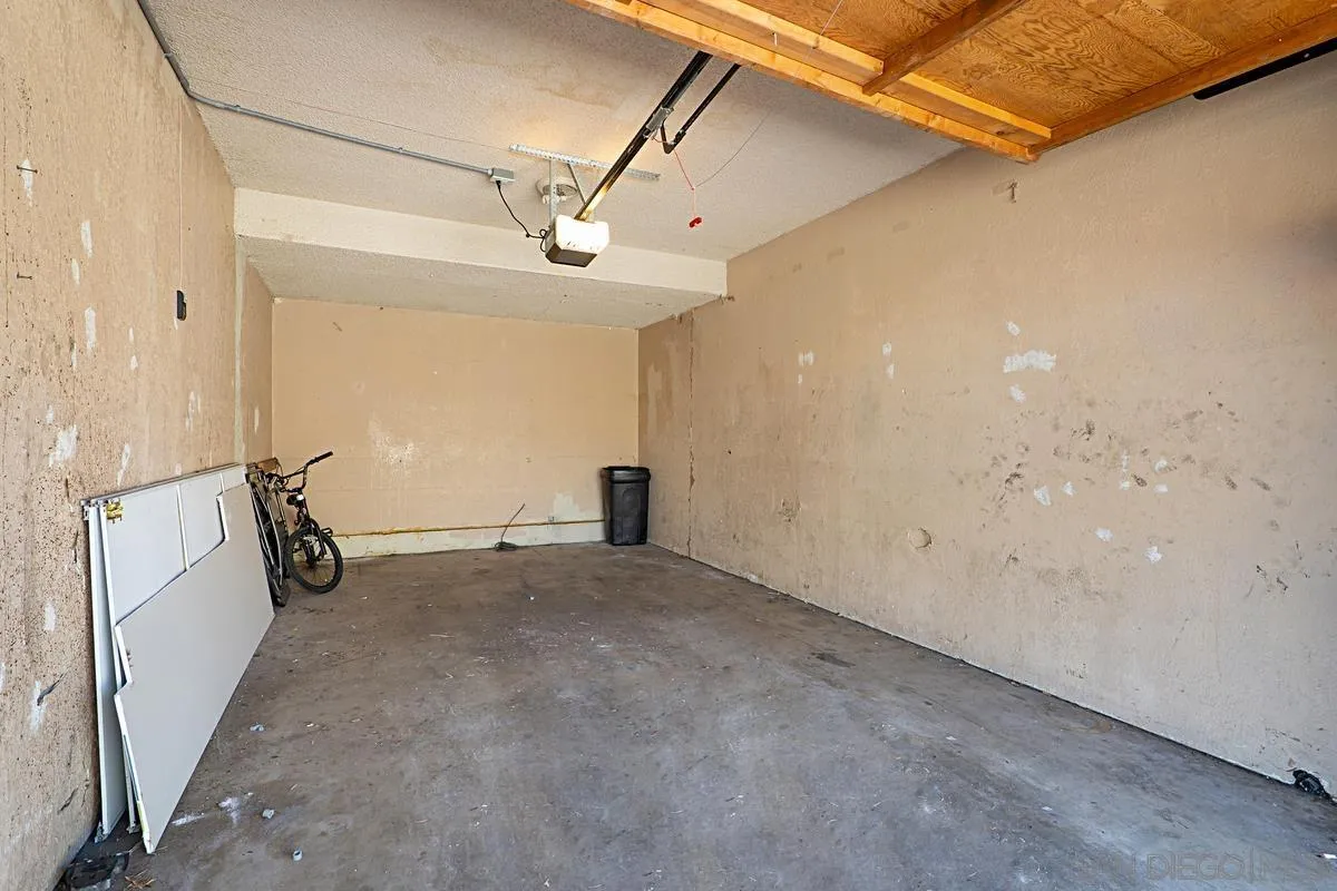 1257 E Grand Ave Unit: F