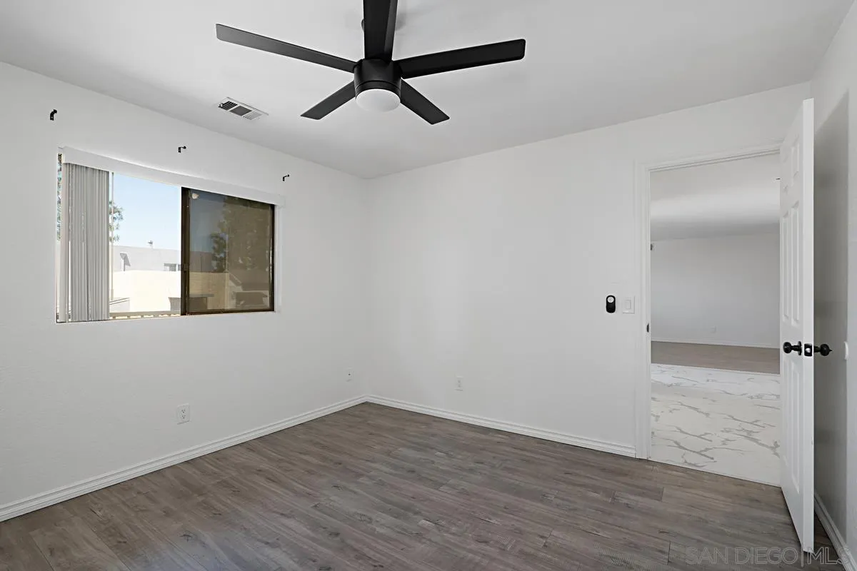 1257 E Grand Ave Unit: F