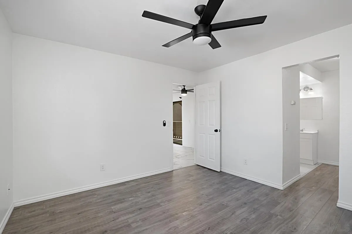 1257 E Grand Ave Unit: F