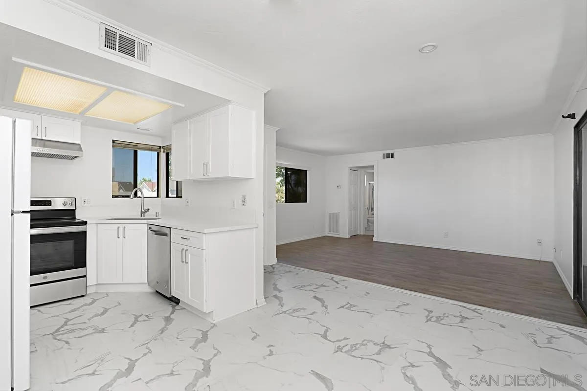 1257 E Grand Ave Unit: F