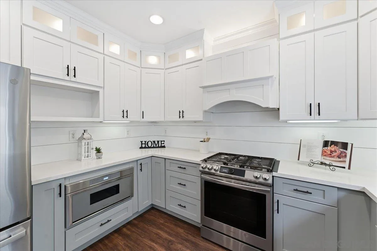 4314 Black Canyon Way