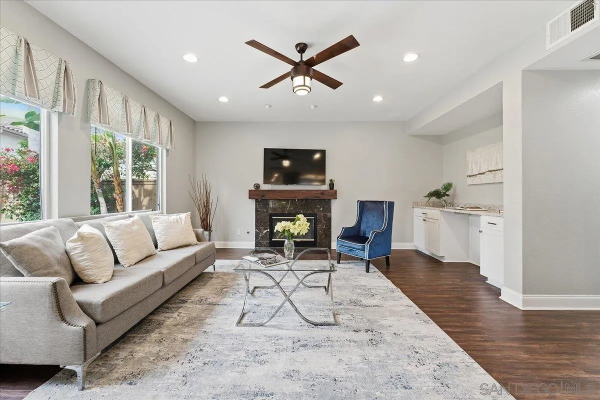 4314 Black Canyon Way