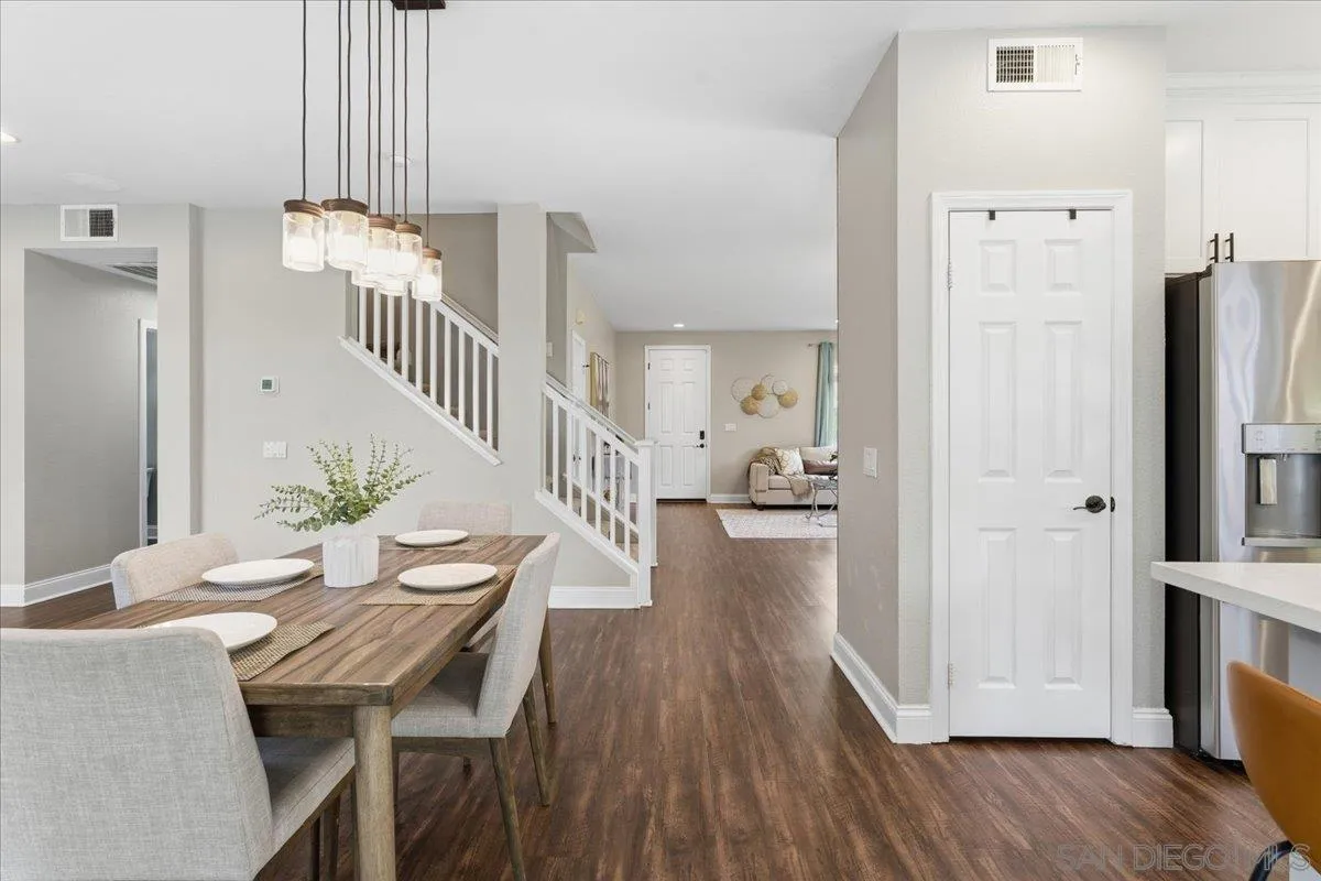 4314 Black Canyon Way