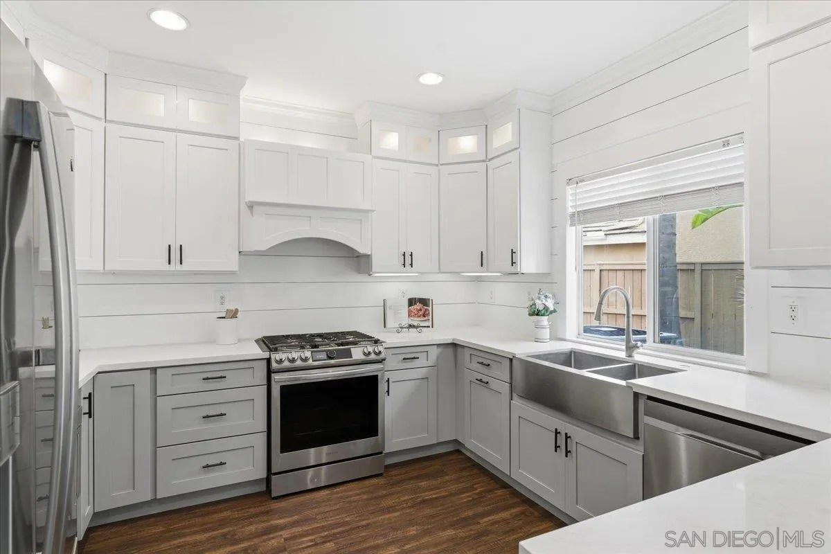 4314 Black Canyon Way