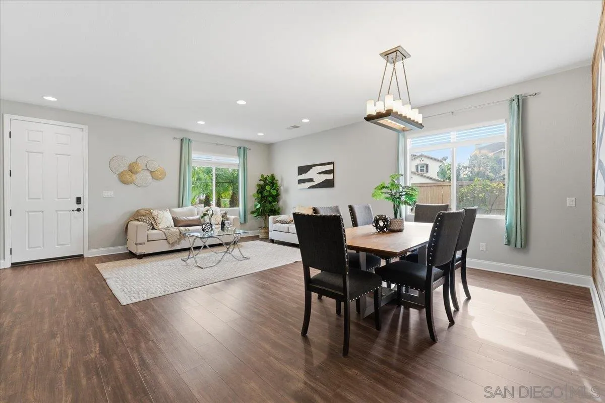 4314 Black Canyon Way