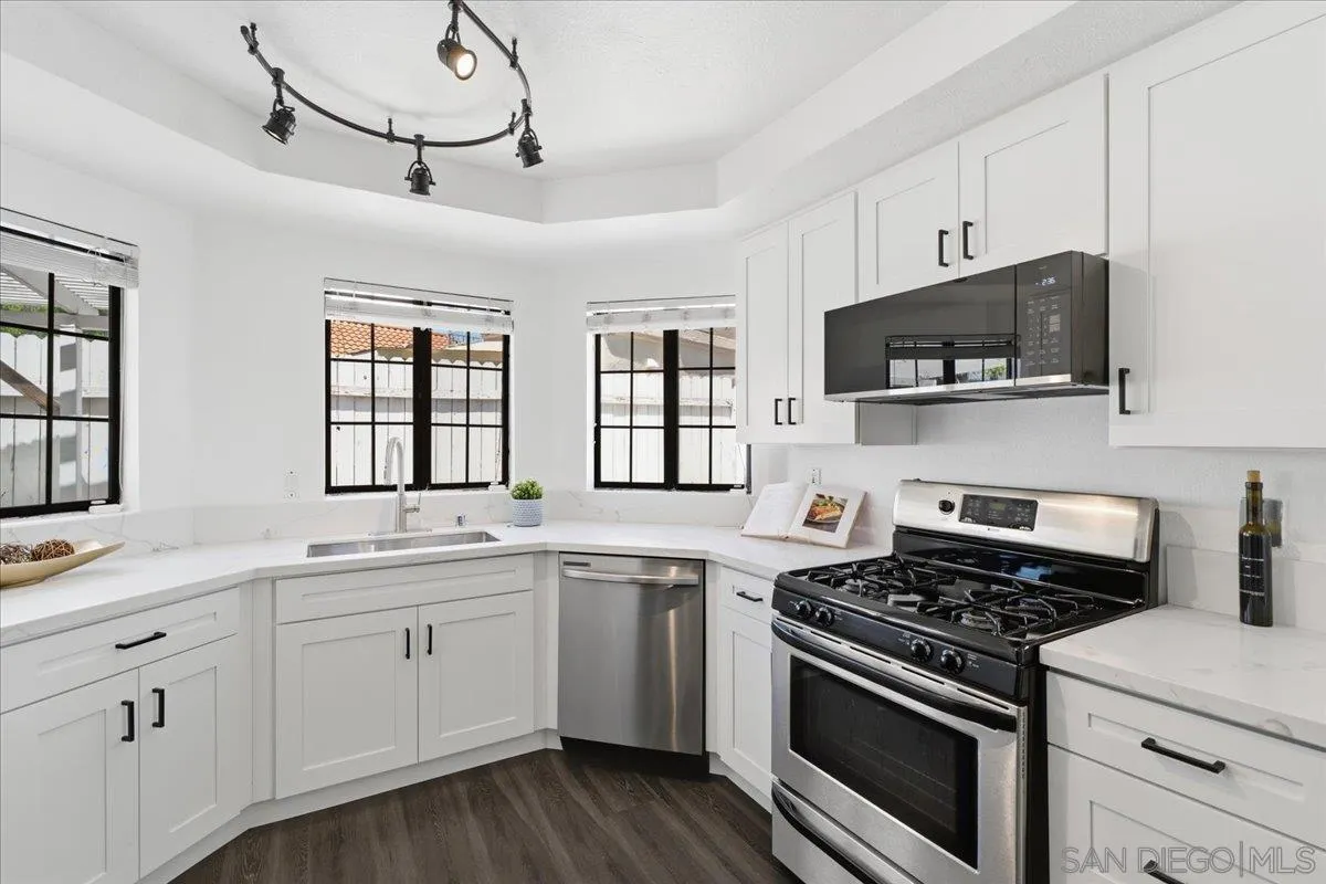 2174 Villa Sonoma