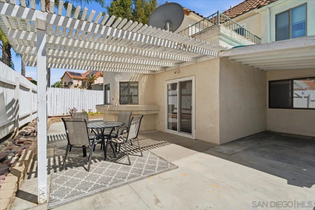 2174 Villa Sonoma