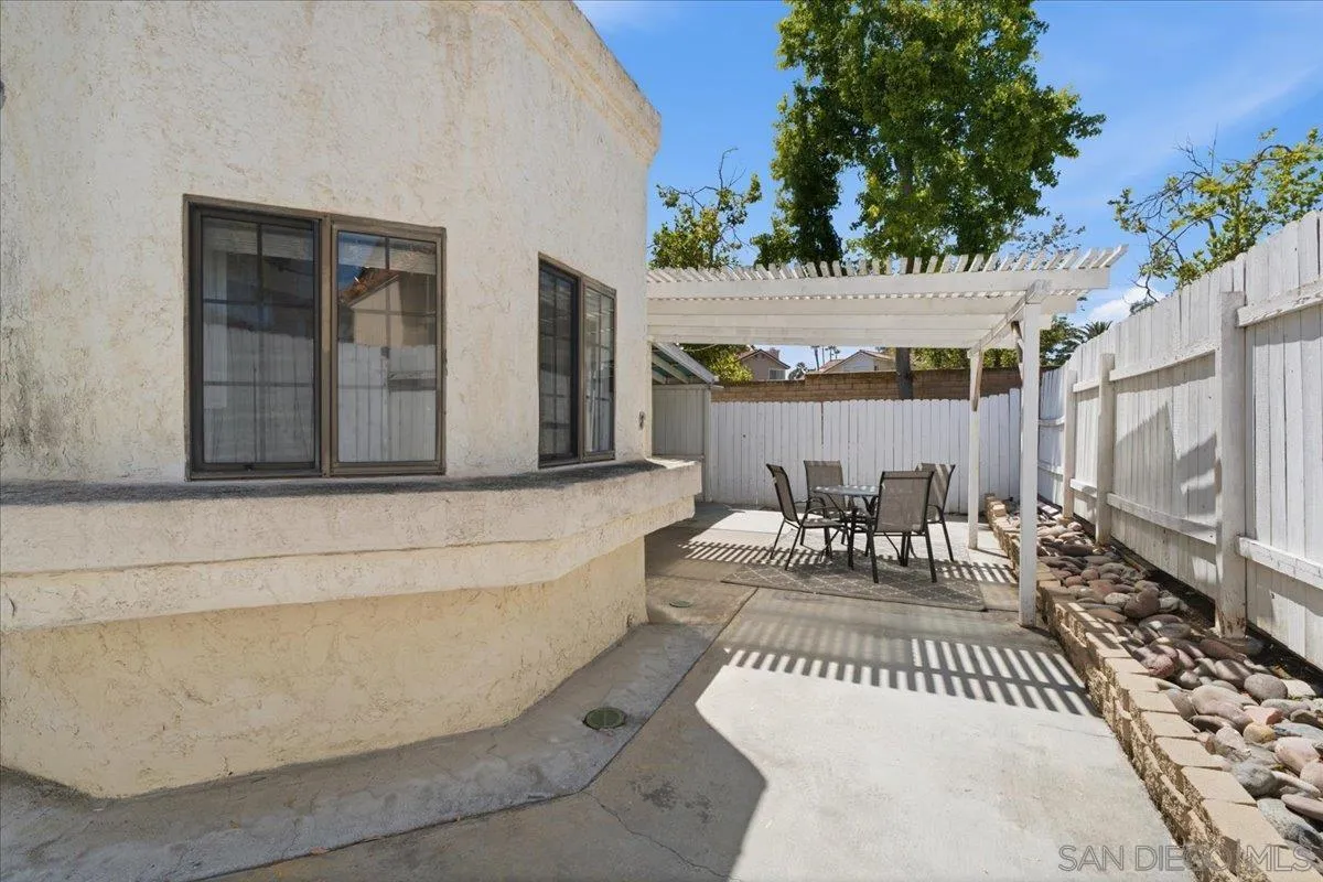 2174 Villa Sonoma