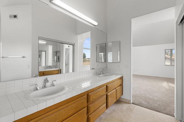 39570 Glenwood Court